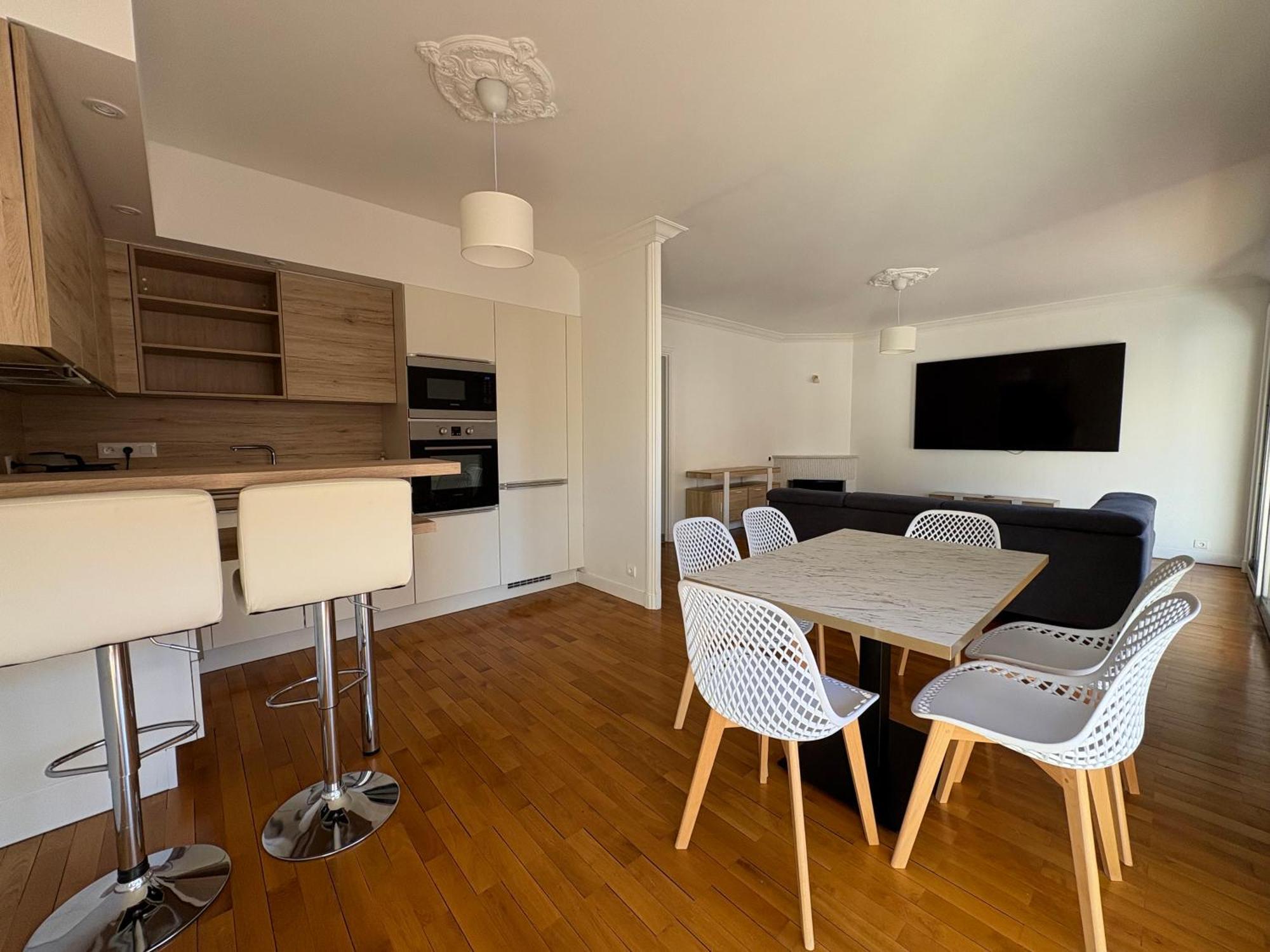 Cit'hotel Le Chris'tel Et Restaurant Hotel Le Puy-en-Velay
