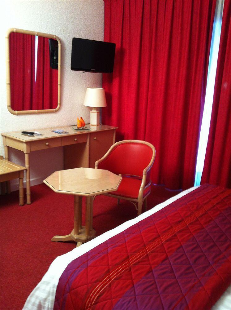 Cit'hotel Le Chris'tel Et Restaurant 3* Le Puy-en-Velay